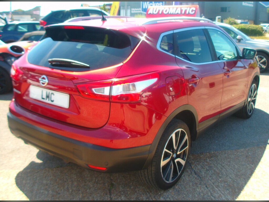 Nissan Qashqai 1.2 Dig-t Tekna Suv Xtron Euro 6 Ss SE65NKU Red #6