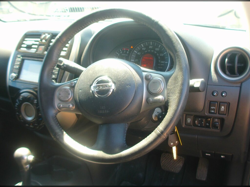 Nissan Micra 1.2 N-tec Cvt Euro 6 Red #10