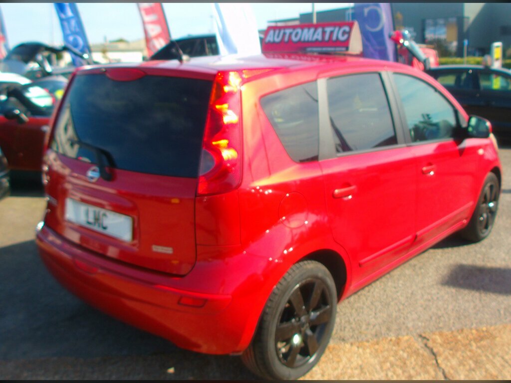 Nissan Note 1.6 16V Tekna Hatchback Red #6