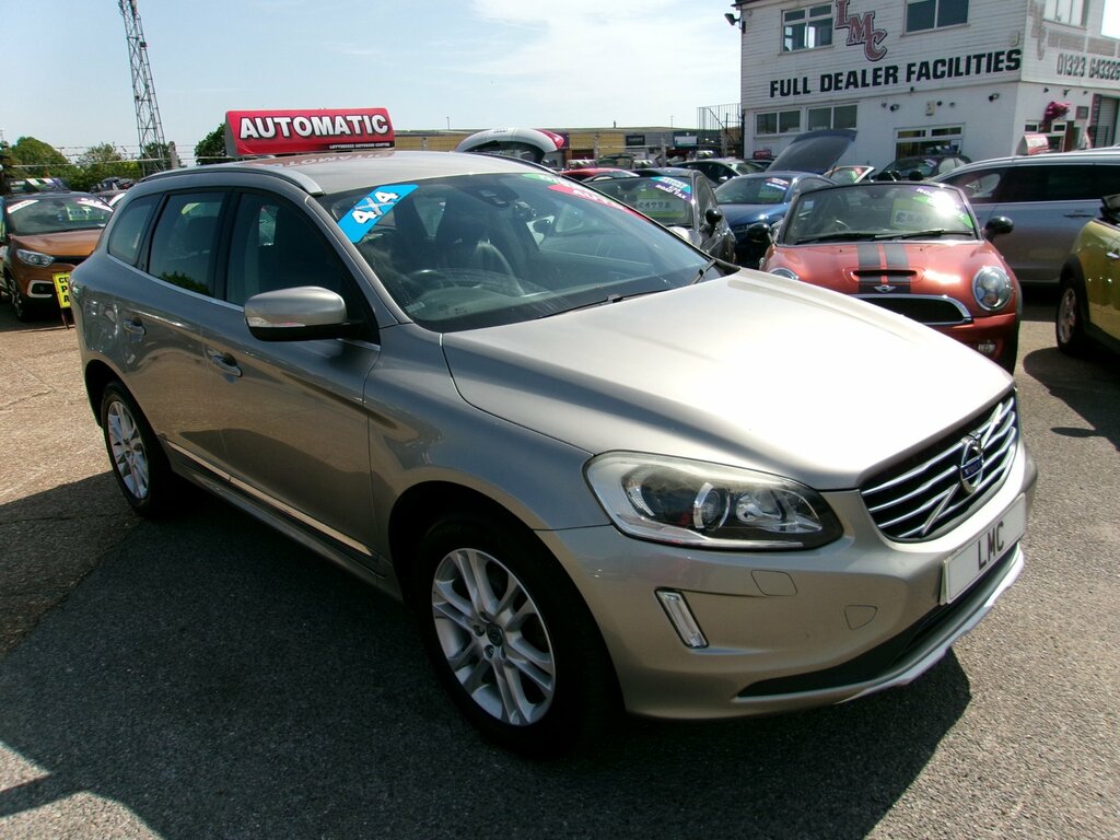 Volvo XC60 2.4 D5 Se Lux Nav Suv Geartronic Awd 2 Gold