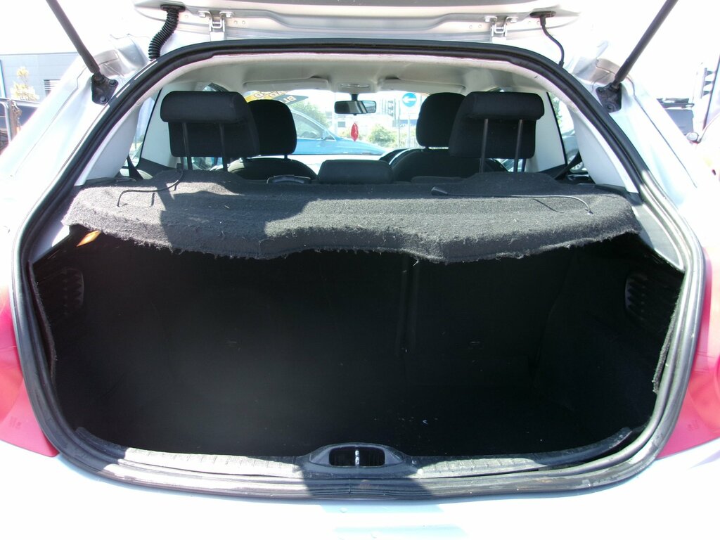 Peugeot 208 2012 12 Active Black #7