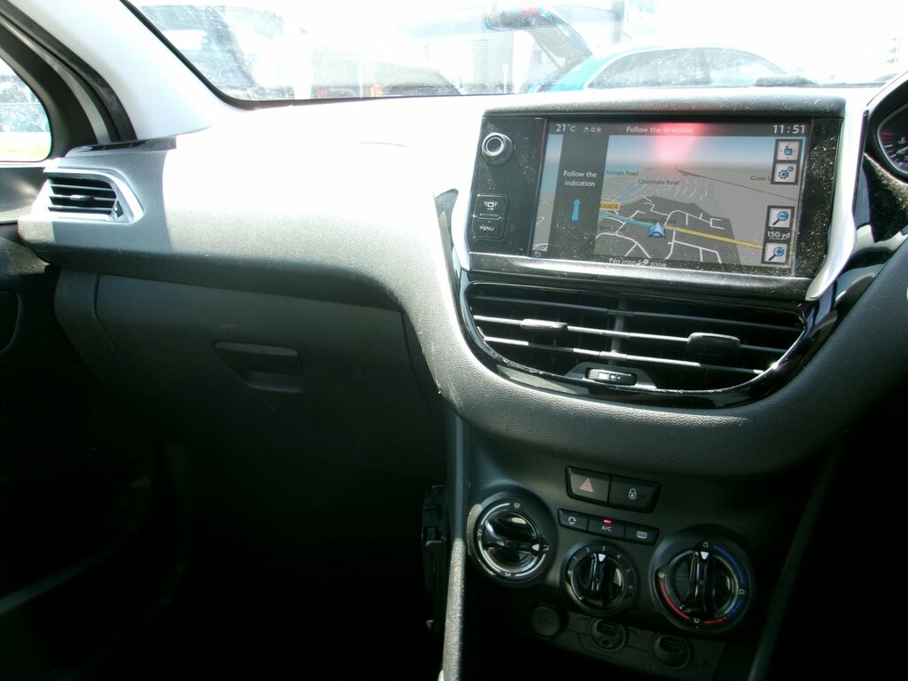 Peugeot 208 2012 12 Active Black #12