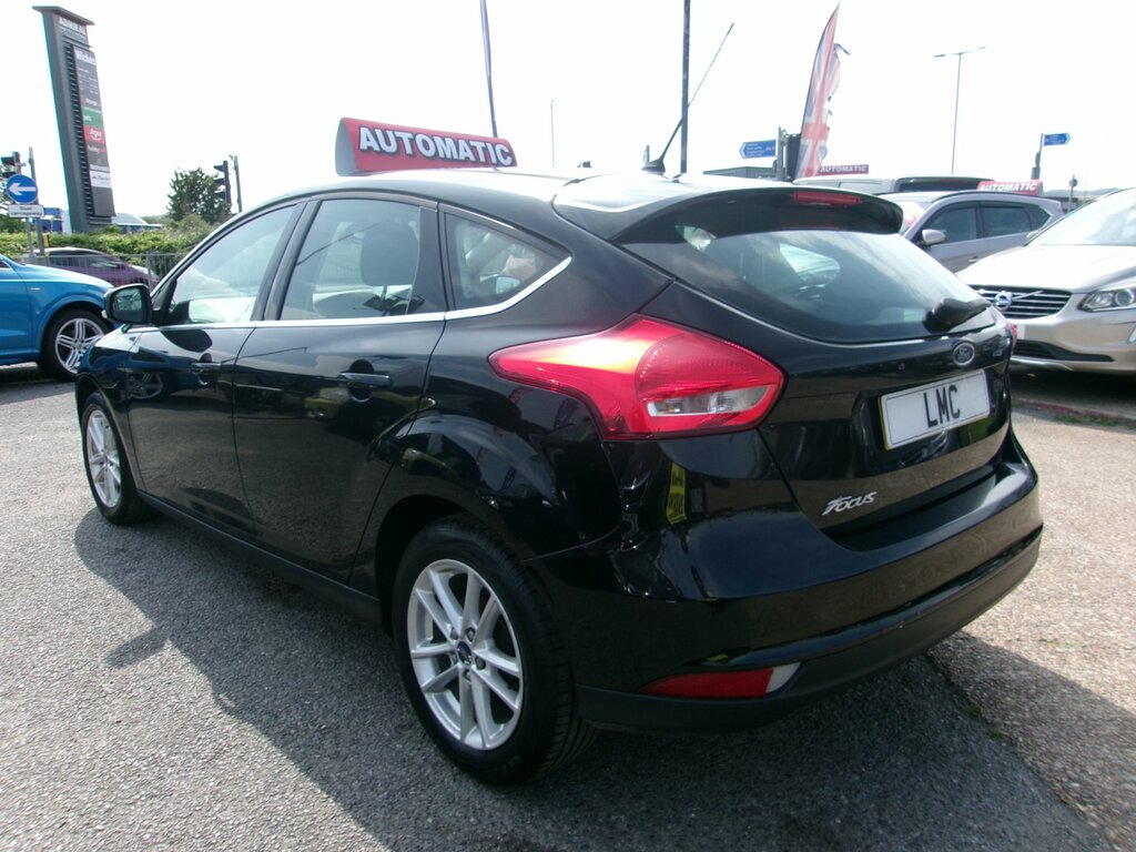 Ford Focus 1.6 Zetec Hatchback Powershif GX65YPL Black #4