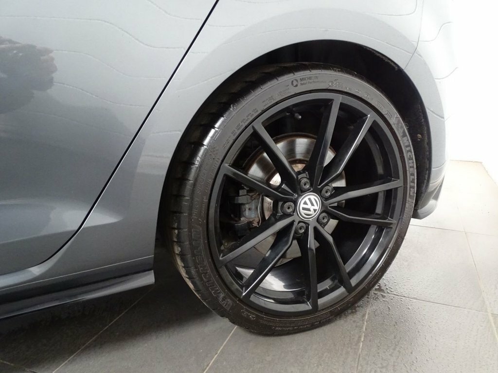 Volkswagen Golf 2L R FV18CZC Grey #3