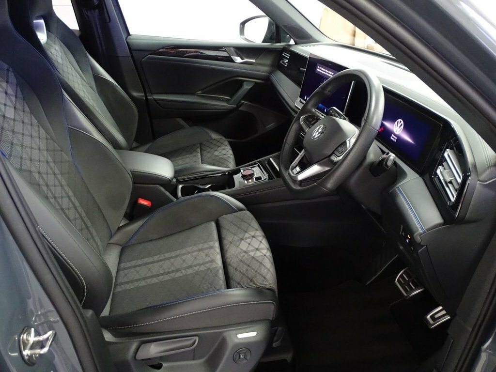 Volkswagen Tiguan 1.5L R-line RO25PGX Grey #2