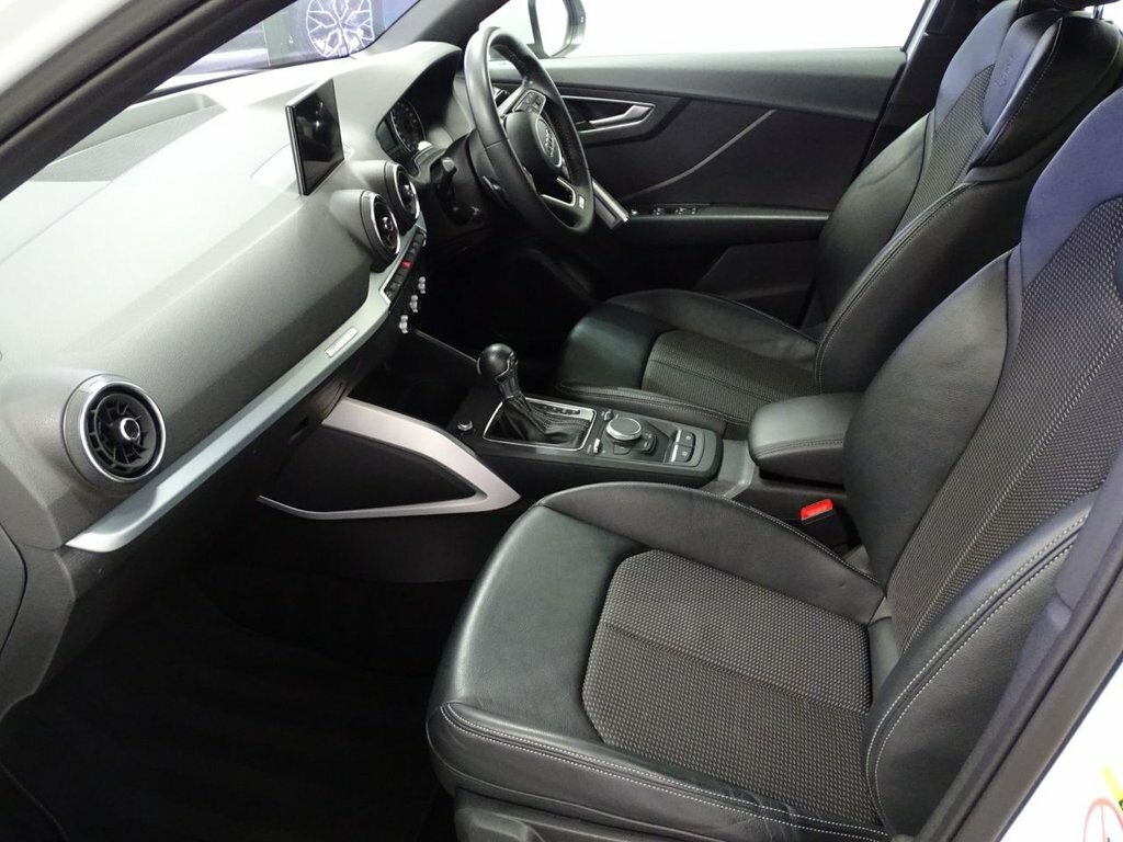 Audi Q2 1.4L S Line White #4