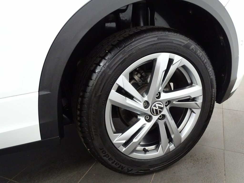Volkswagen T-Roc 1.5L R-line EN72BBK White #3
