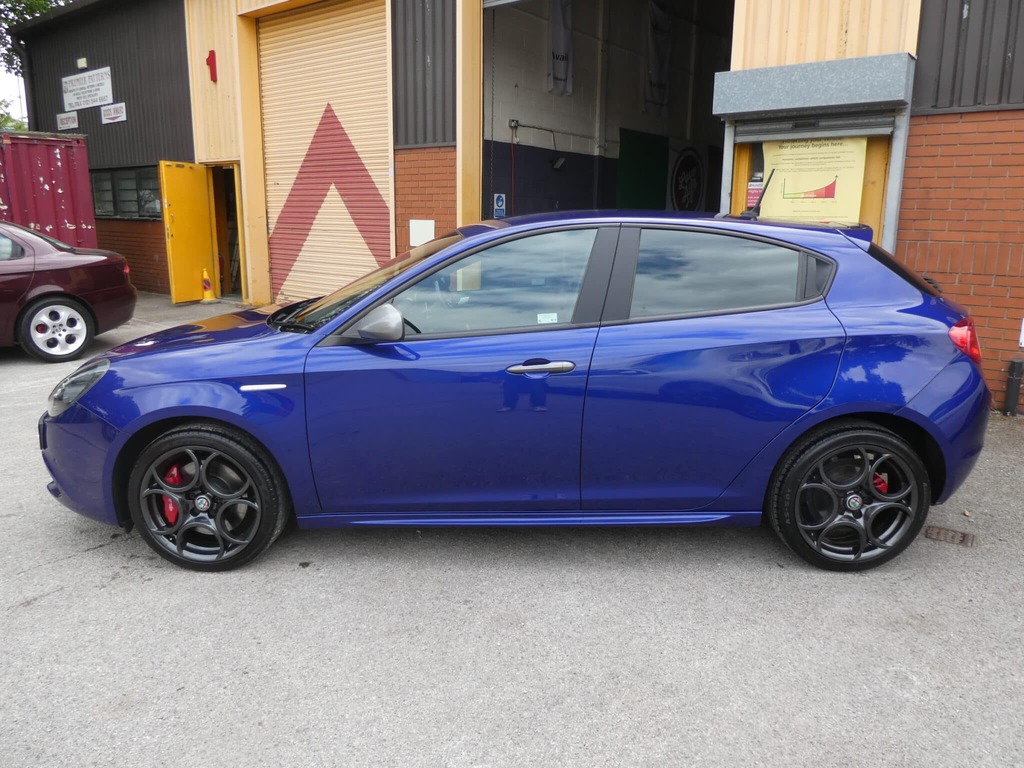 Alfa Romeo Giulietta  Black #8