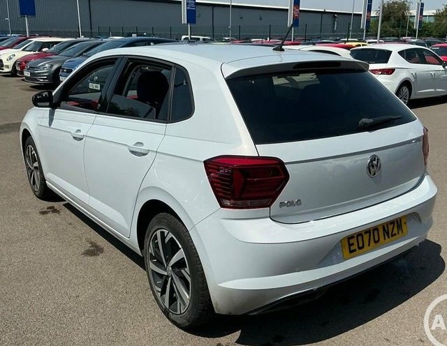 Volkswagen Polo Tsi Gpf Beats Hatchback EO70NZM Silver #2