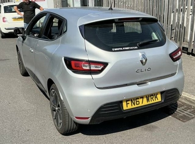 Renault Clio Tce Dynamique S Nav Silver #2