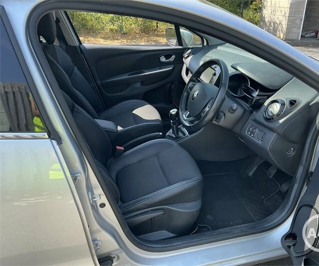 Renault Clio Tce Dynamique S Nav Silver #6