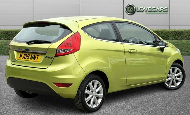 Ford Fiesta Zetec Hatchback MJ09NNT Green #4