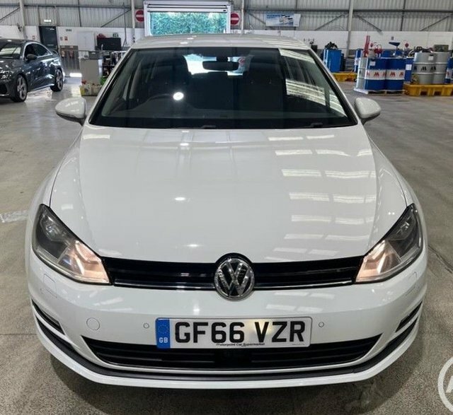 Volkswagen Golf Tdi Bluemotion Tech Match White #3