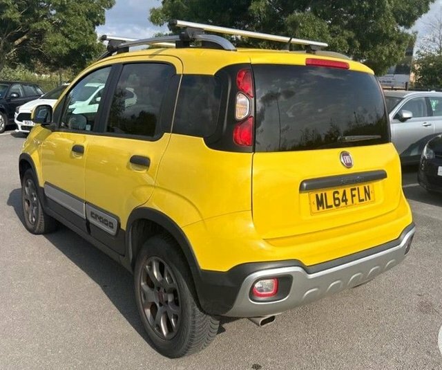 Fiat Panda Multijet 80 Cross 4X4 Yellow #2
