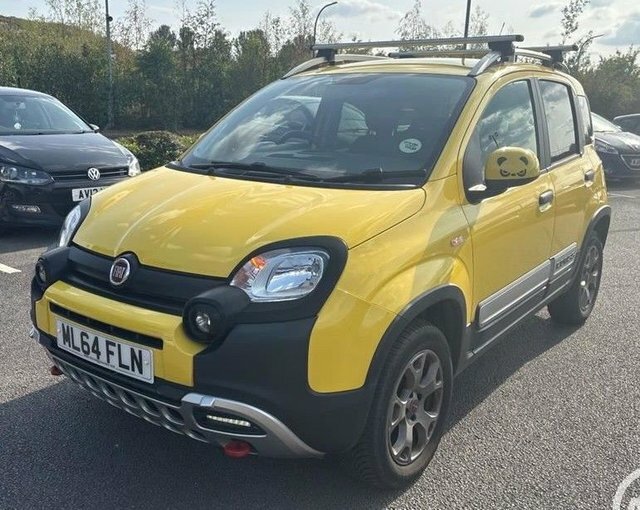 Fiat Panda Multijet 80 Cross 4X4 Yellow #3
