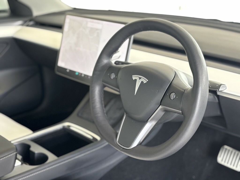 Tesla Model 3 Saloon Dual Motor Long Range 202121 MD21OWK White #4