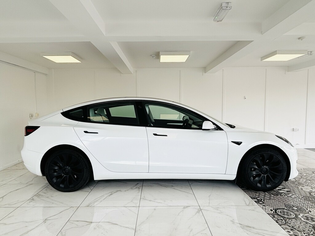 Tesla Model 3 Saloon Dual Motor Long Range 202121 White
