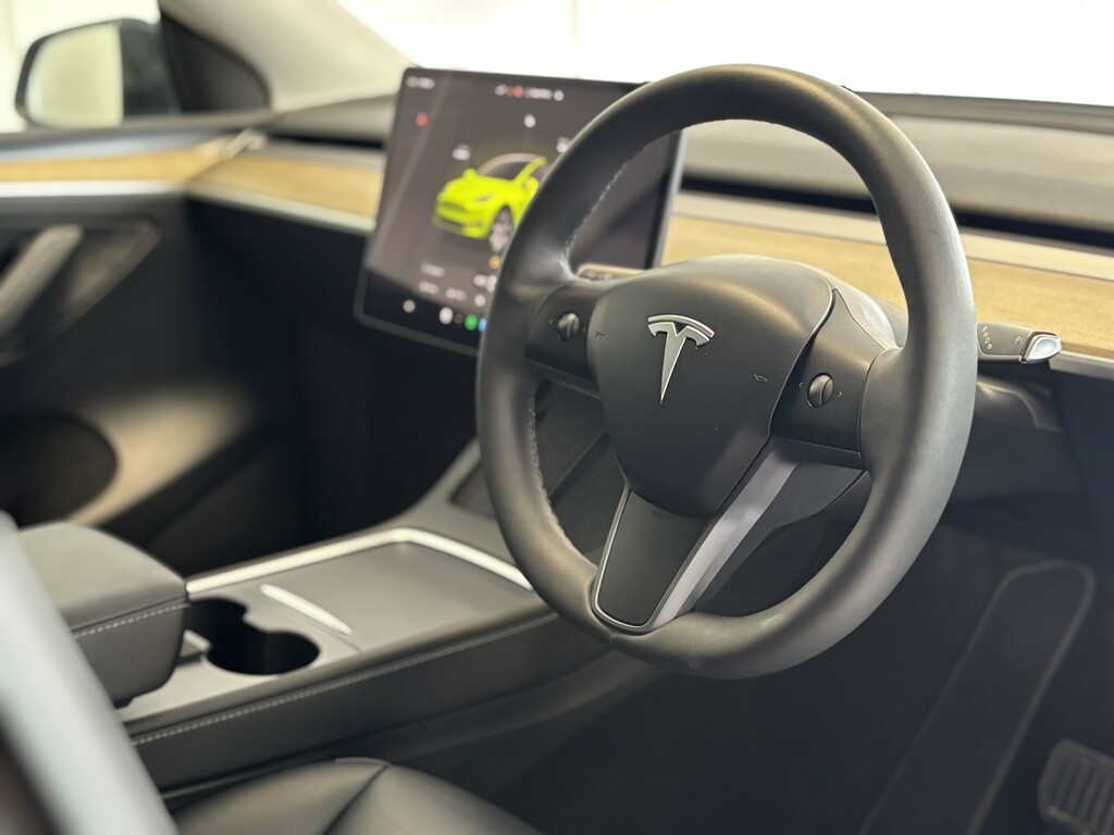 Tesla Model Y Suv 202272 GL72OGF Black #5