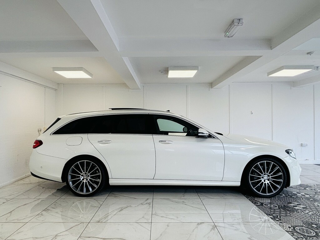 Mercedes-Benz E Class 2.0 E220d Amg Line White #5