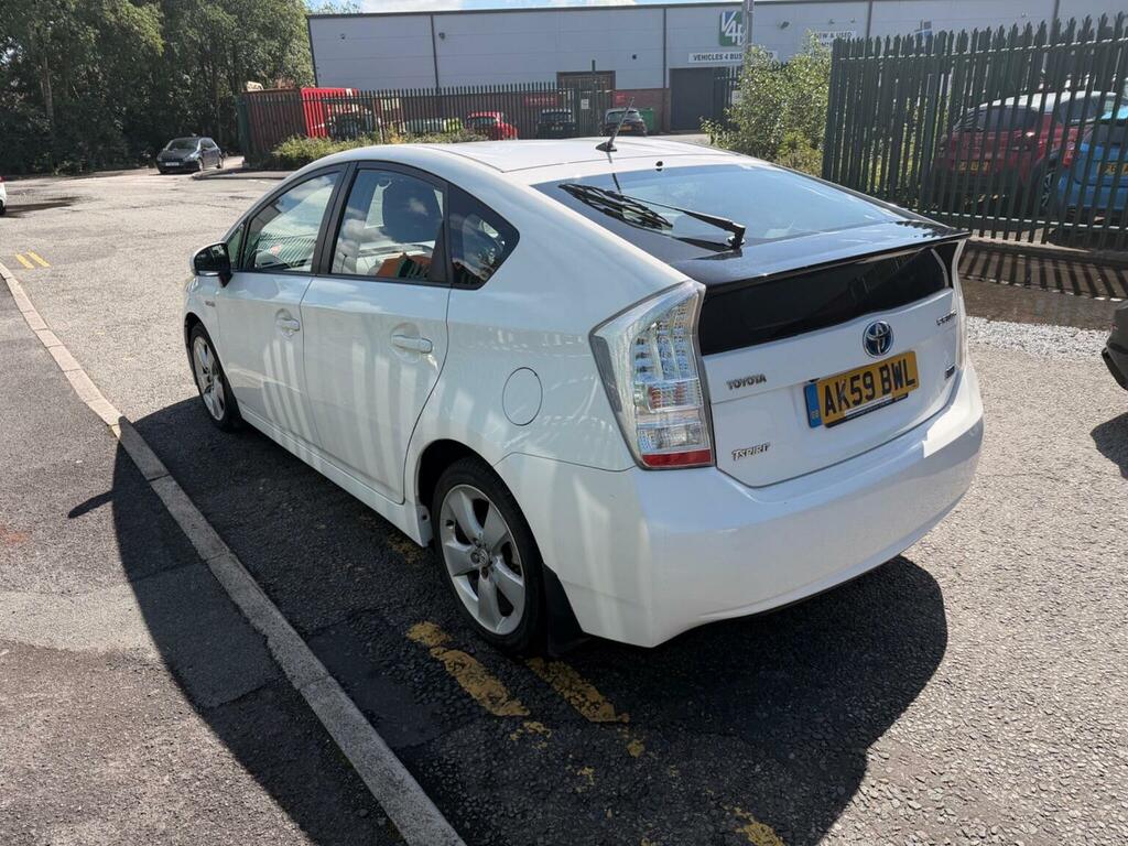 Toyota Prius 1.8 Vvt-h T Spirit Cvt Euro 5 Ss White #4
