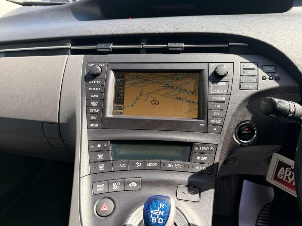 Toyota Prius 1.8L T4 Vvt-i White #32