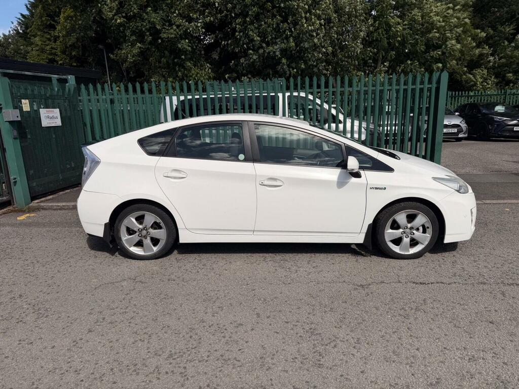 Toyota Prius 1.8 Vvt-h T Spirit Cvt Euro 5 Ss White