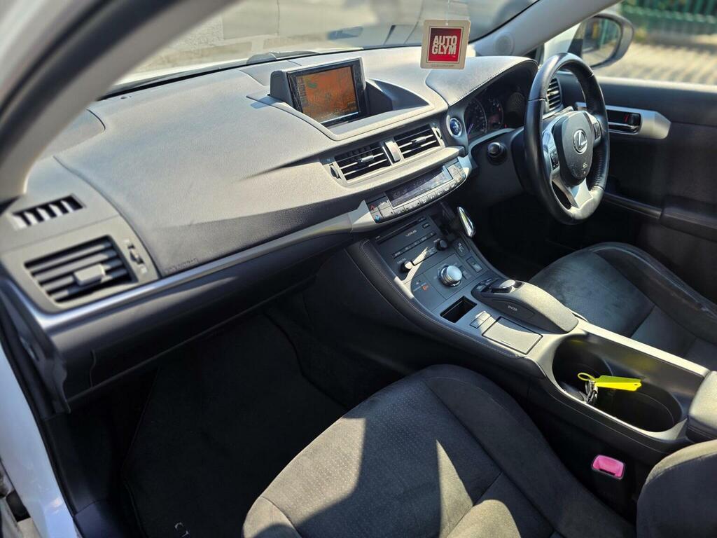 Lexus CT 200H Se-l Blue #16