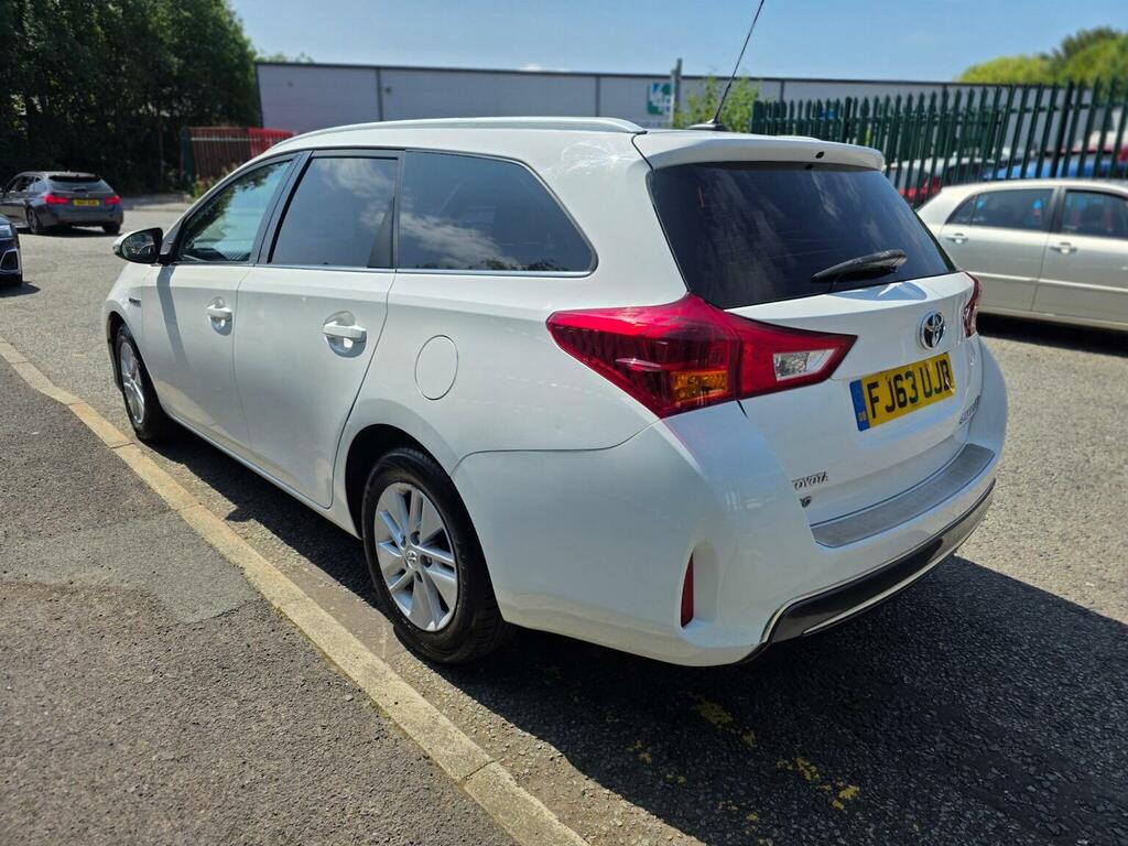 Toyota Auris 1.8 Vvt-h Excel Touring Sports Cvt Euro 5 Ss White #5