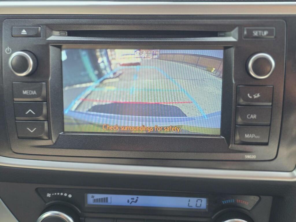 Toyota Auris   #48