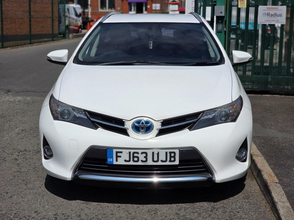 Toyota Auris   #32