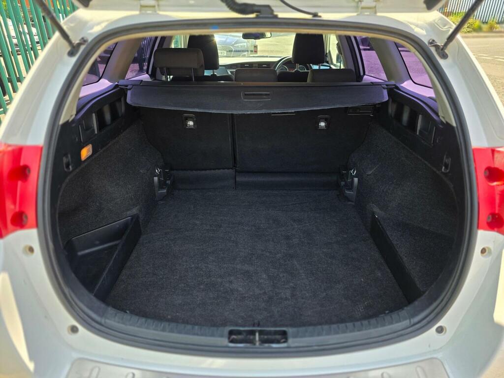 Toyota Auris   #38