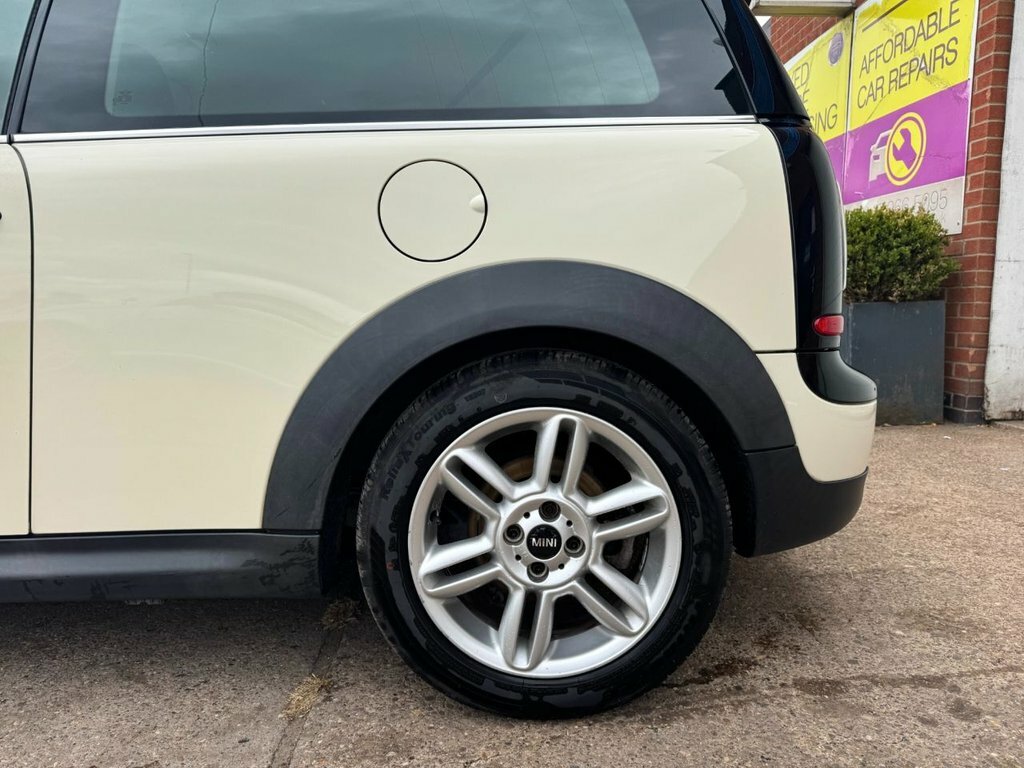 Mini Clubman 1.6L Cooper White #6