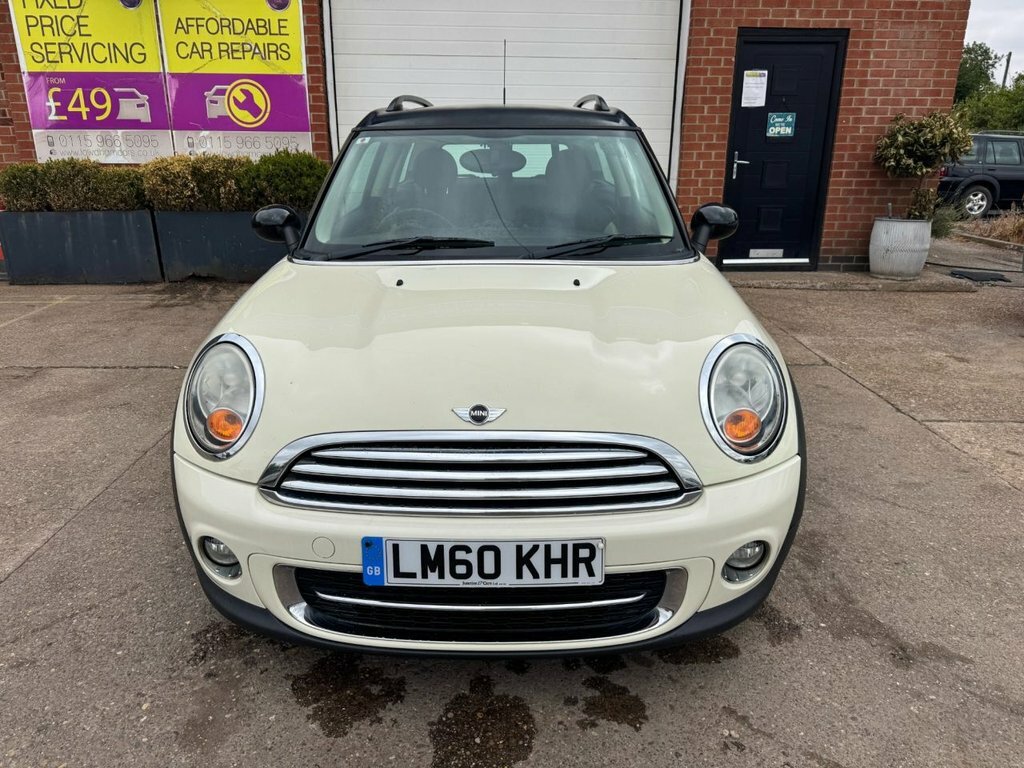 Mini Clubman 1.6L Cooper White #2