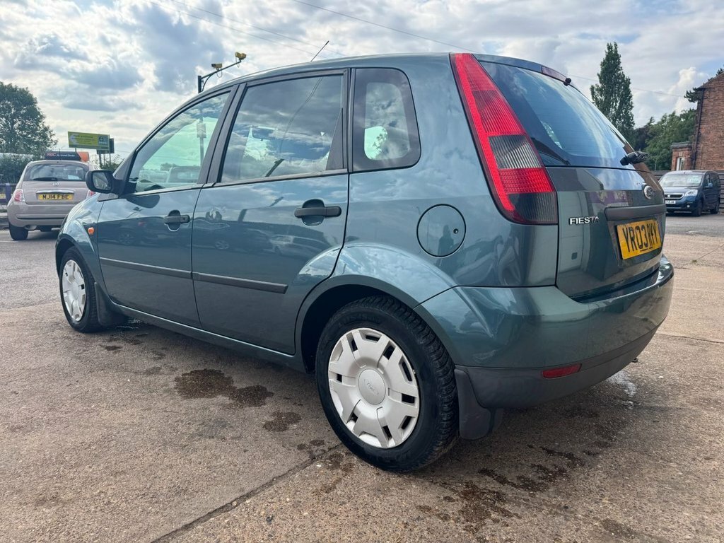 Ford Fiesta Hatchback 1.4 LX Ac 200353 Green #17