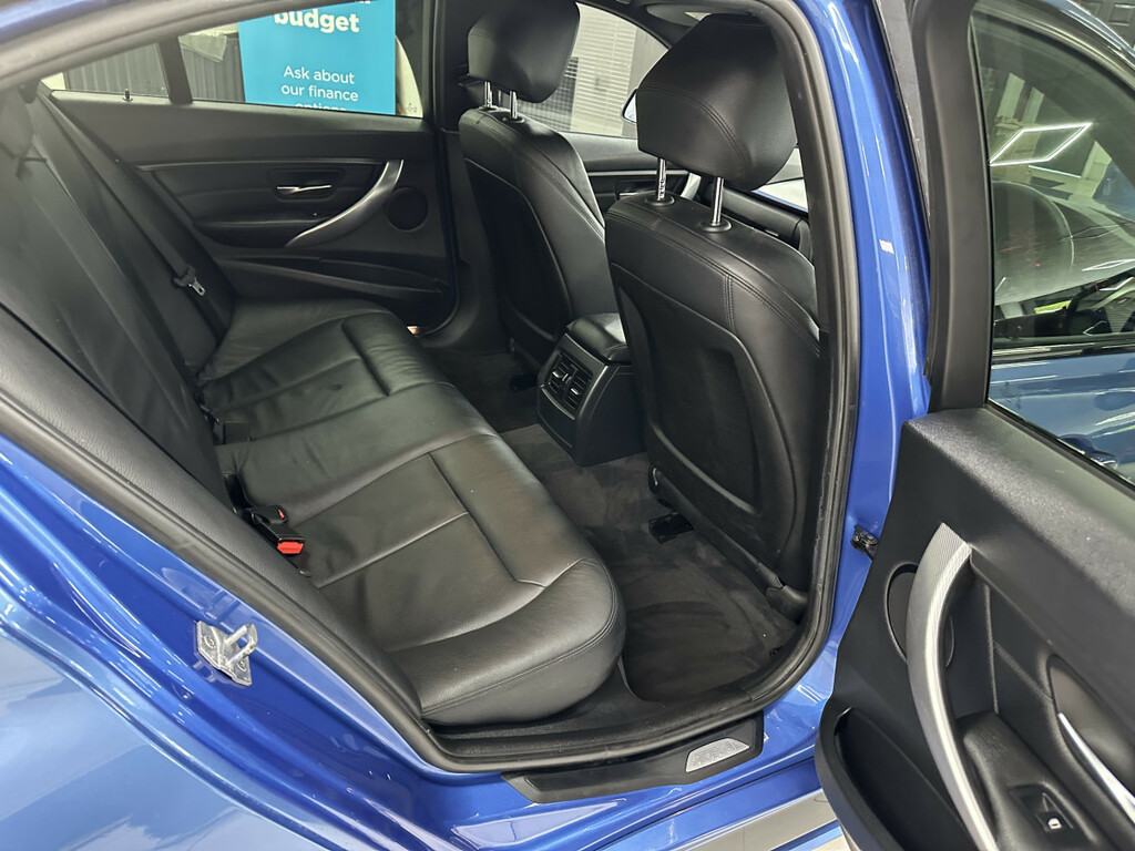BMW 3 Series 320I M Sport 2-Door Black #26