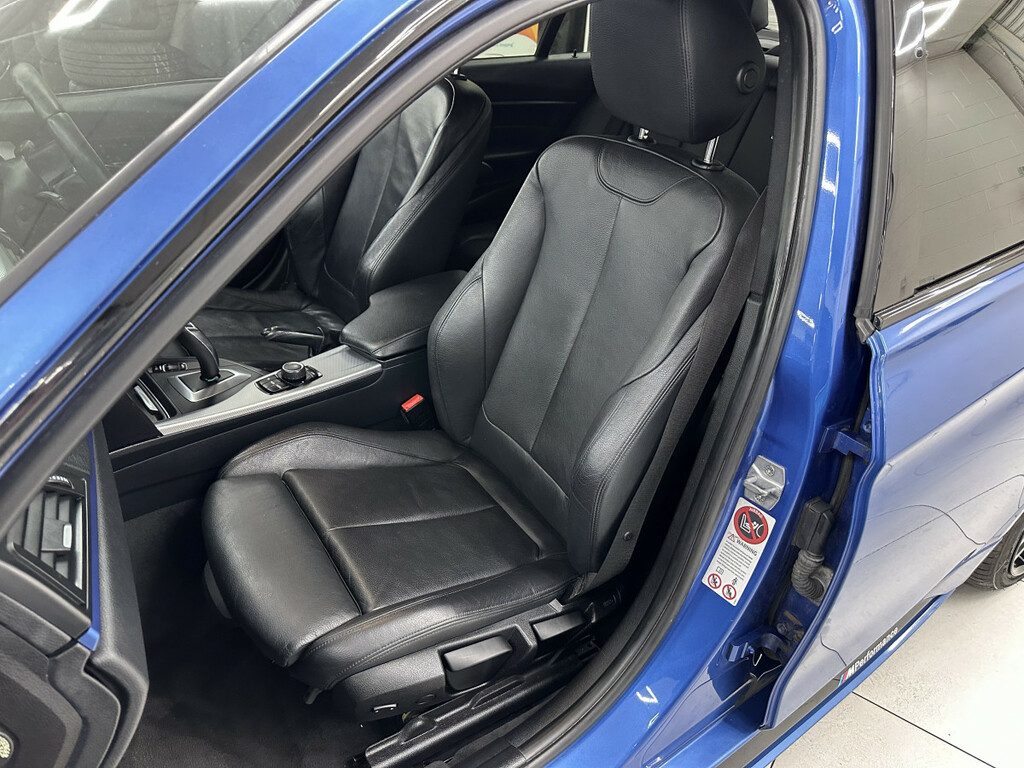 BMW 3 Series 320I M Sport 2-Door Black #14