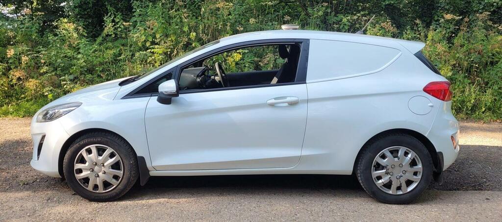 Ford Fiesta Car Derived Van 1.5 Tdci Euro 6 Ss 201919 MH19KHK White #4