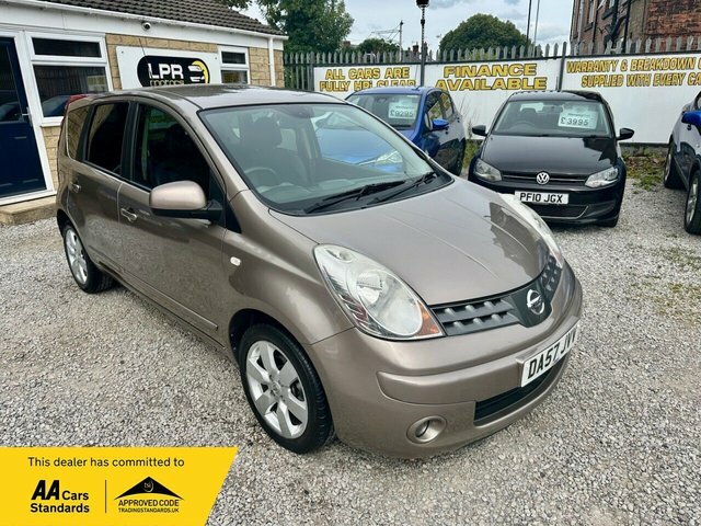 Nissan Note 1.6 16V Tekna Hatchback Euro 4 11 Beige