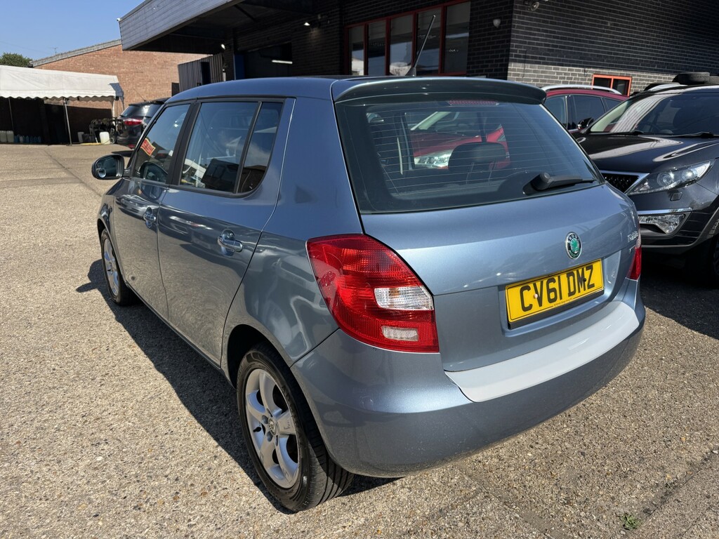 Skoda Fabia 1.2 Tsi Se 2011 CV61DMZ Grey #5