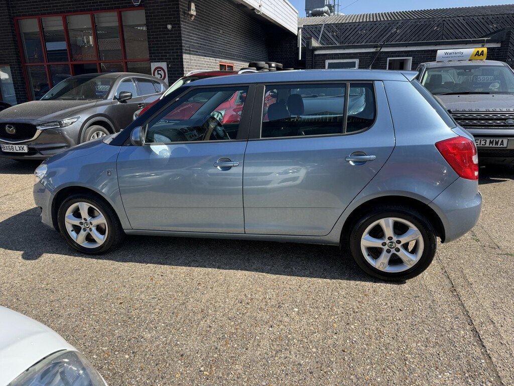Skoda Fabia 1.2 Tsi Se 2011 CV61DMZ Grey #2