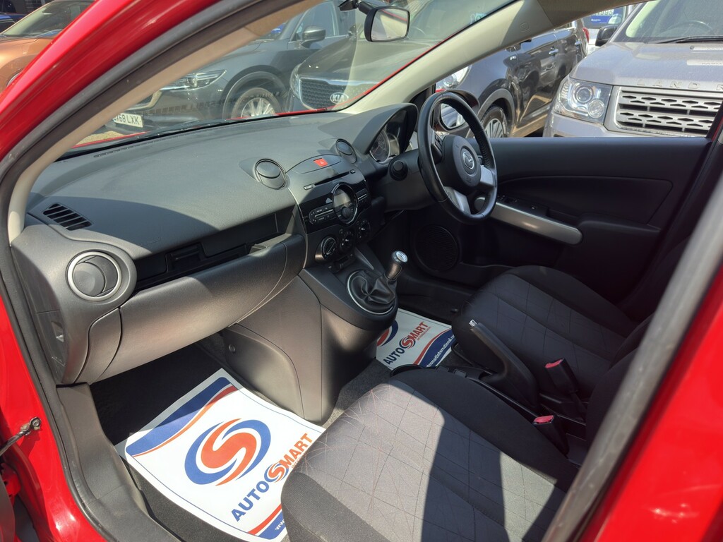Mazda 2 Hatchback 1.3 Takuya Euro 5 201161 Red #12