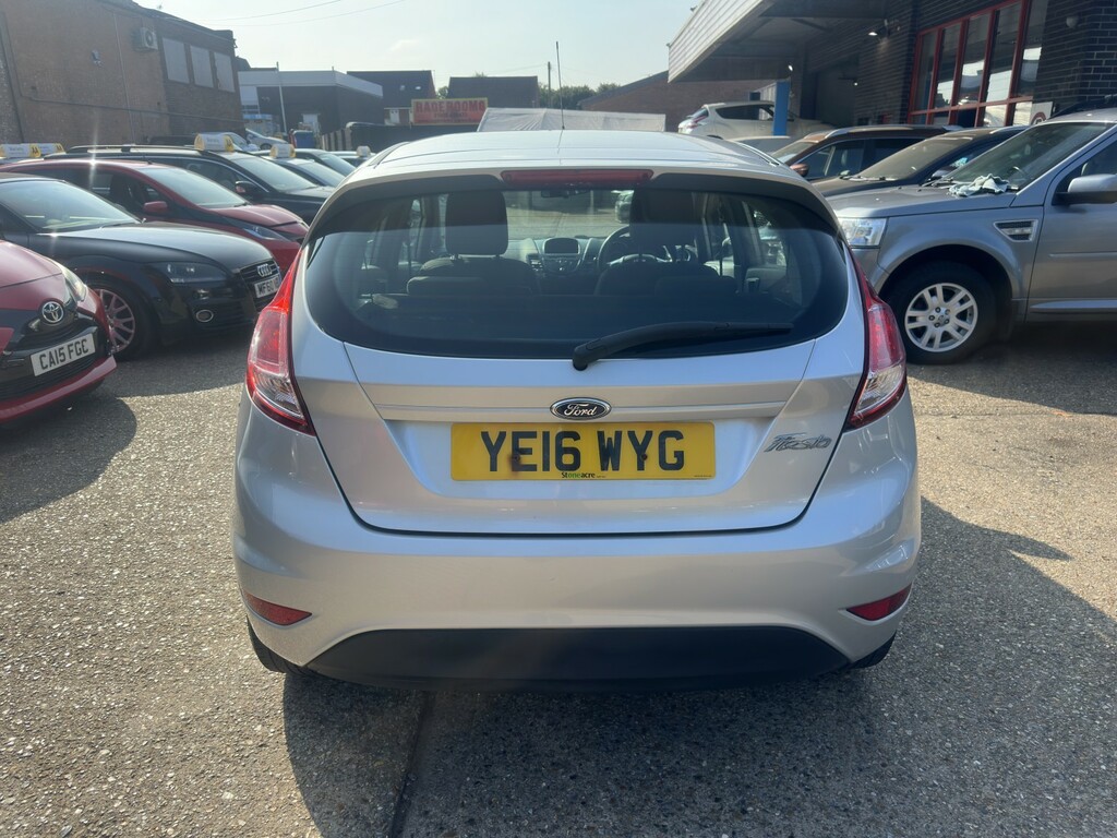 Ford Fiesta 1.3 Zetec 2016 YE16WYG Silver #6