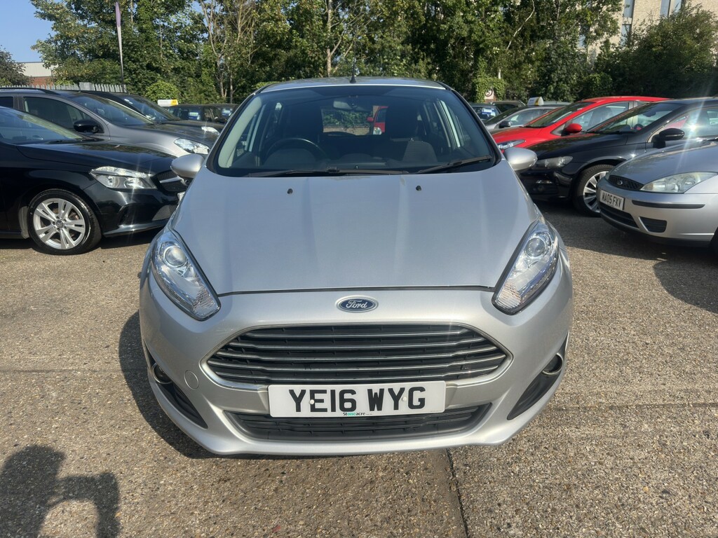 Ford Fiesta 1.3 Zetec 2016 YE16WYG Silver #2