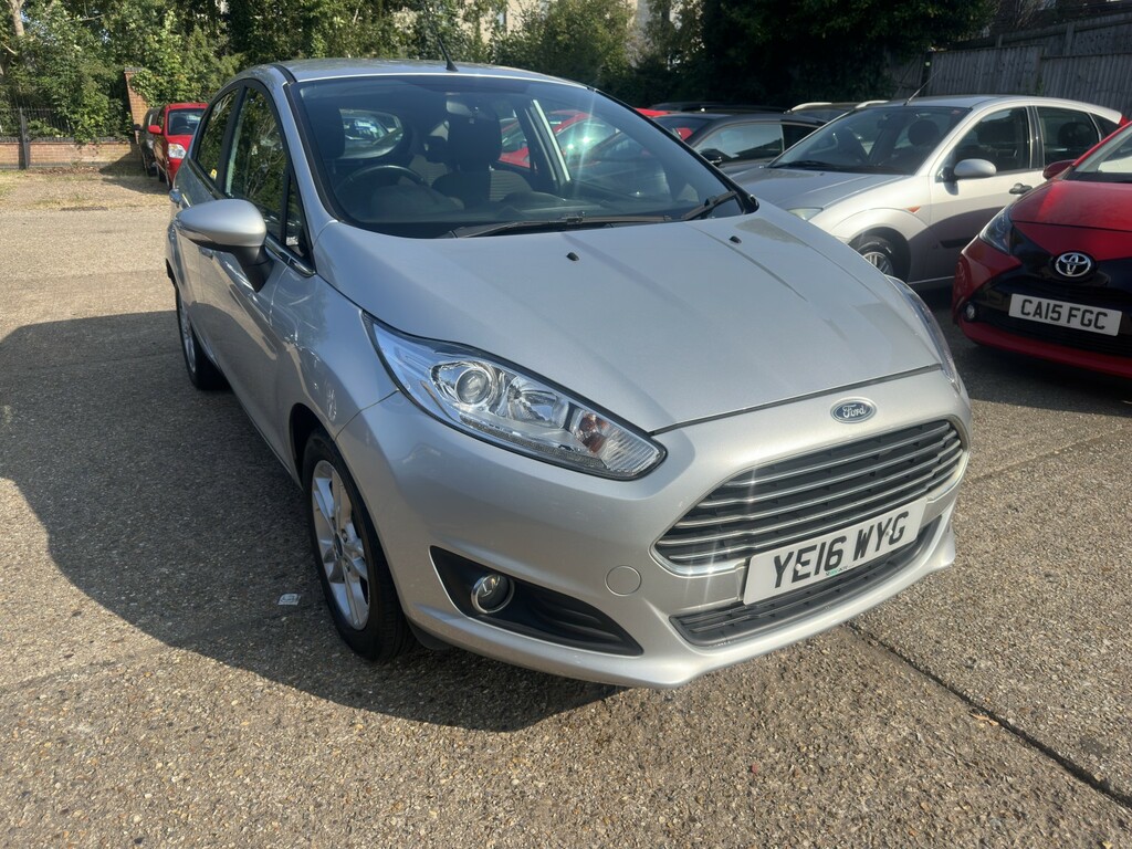 Ford Fiesta 1.3 Zetec 2016 Silver