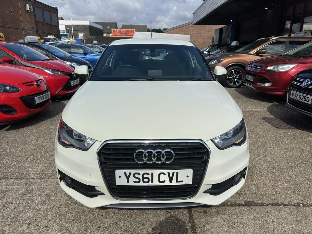 Audi A1 1.6 Tdi S Line White #2
