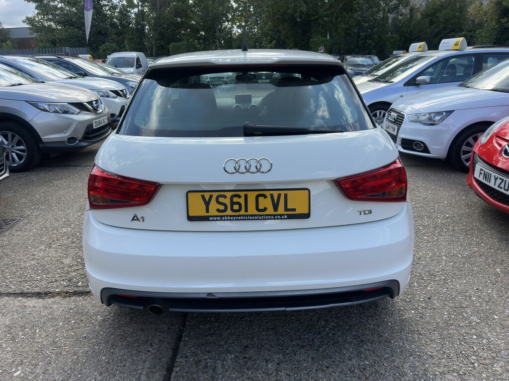 Audi A1 1.6 Tdi S Line White #6