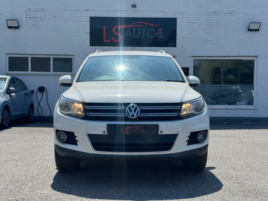 Volkswagen Tiguan 2.0 Tdi Bluemotion Tech Se Suv White #2