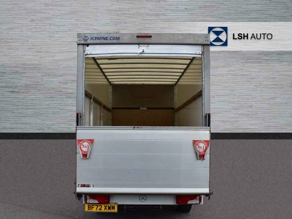 Mercedes-Benz Sprinter 3.5T Progressive Luton Van With Tail Lift White #4