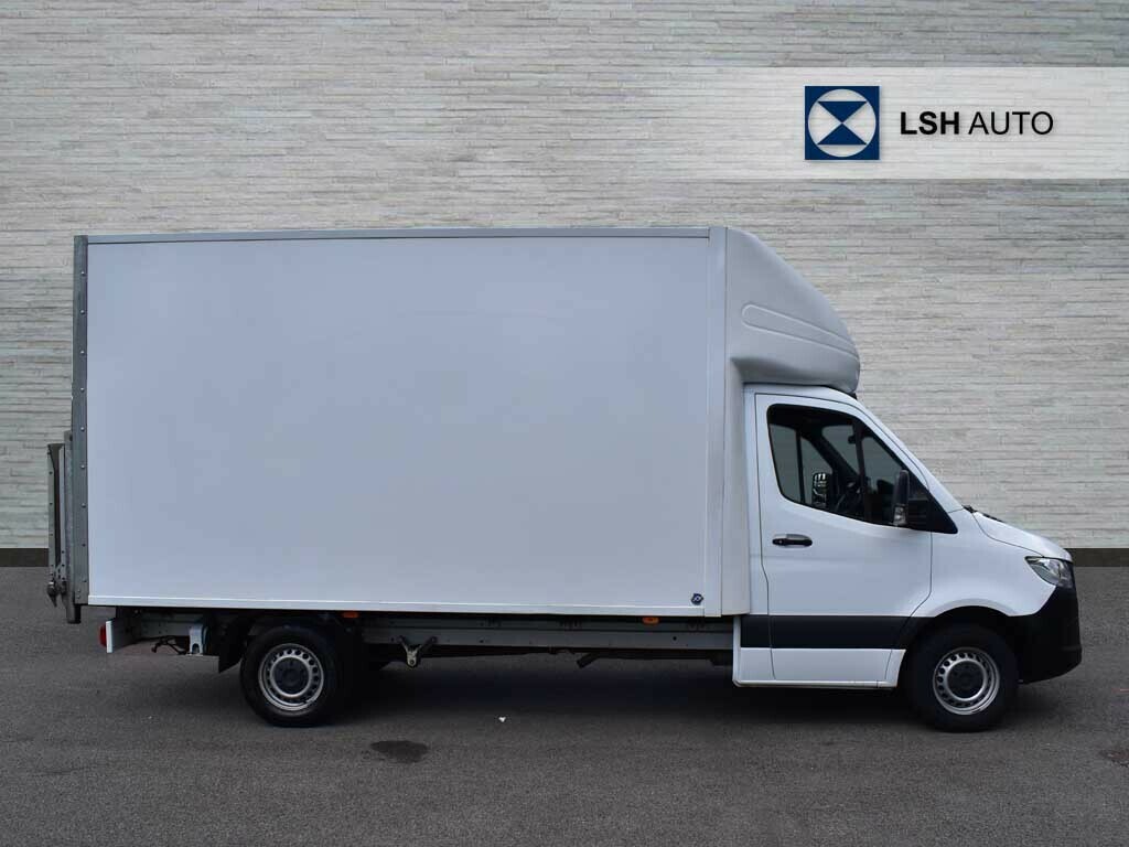Mercedes-Benz Sprinter 3.5T Progressive Luton Van With Tail Lift White #2