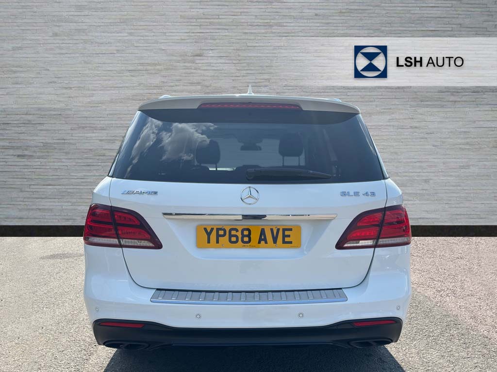 Mercedes-Benz GLE Class Gle 43 4Matic Premium 9G-tronic White #4